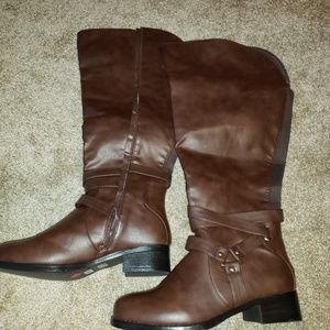 Torrid womens knee high zip boots